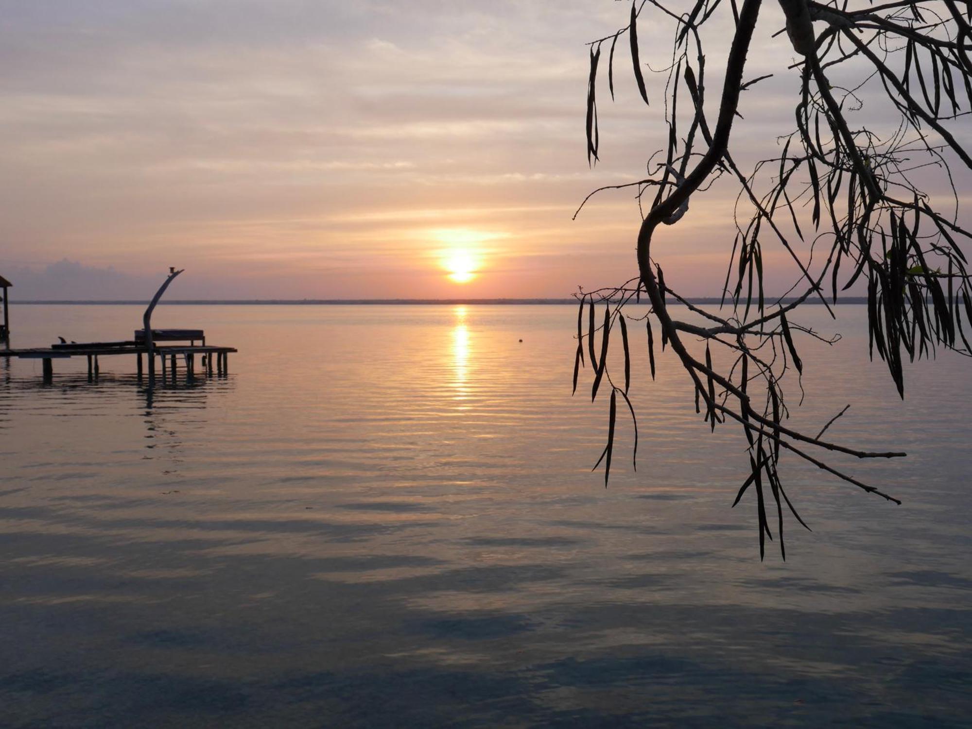Villa Santuario Lake Front Oasis Bacalar Buitenkant foto